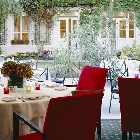 Hotel Restaurant Napoleon ฟงแตนโบล ร้านอาหาร รูปภาพ