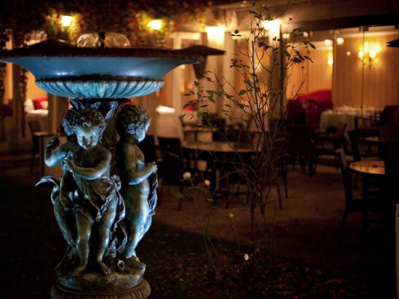 Hotel Restaurant Napoleon ฟงแตนโบล ภายนอก รูปภาพ