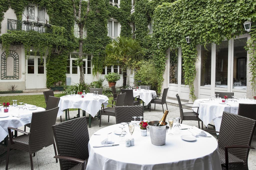 Hotel Restaurant Napoleon ฟงแตนโบล ภายนอก รูปภาพ